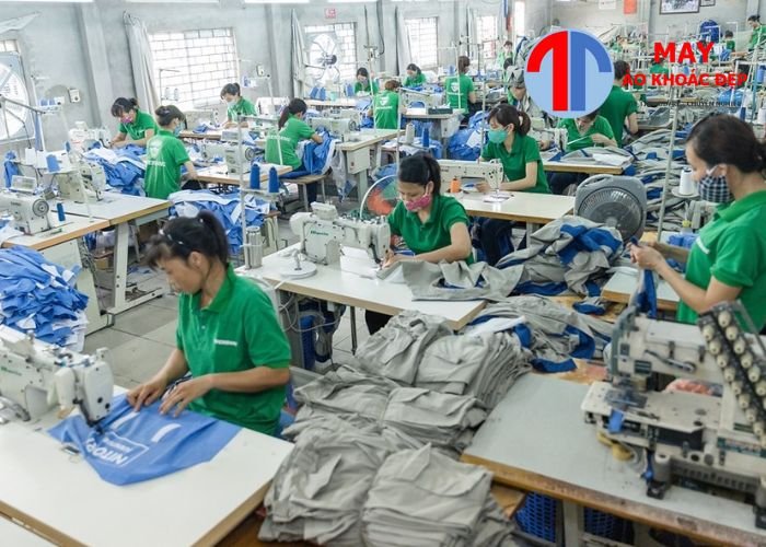 công ty may áo khoác đồng phục