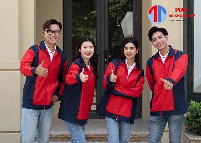 may áo khoác đồng phục cho trường học