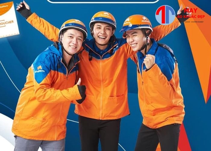 may áo khoác đồng phục theo yêu cầu