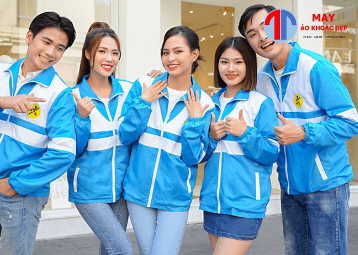 may áo khoác đồng phục theo yêu cầu