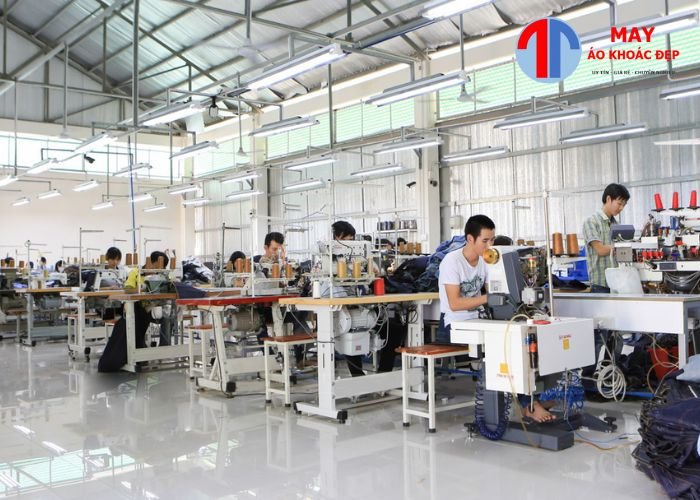 xưởng may áo khoác đồng phục tại Hồ Chí Minh