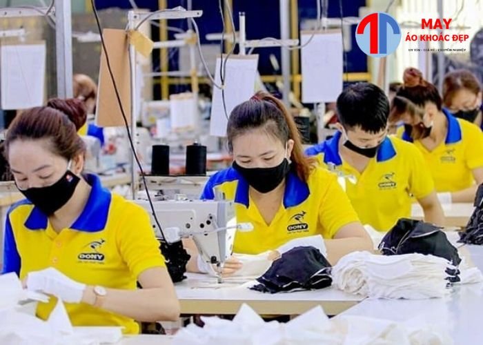 xưởng may áo khoác đồng phục tại Hồ Chí Minh