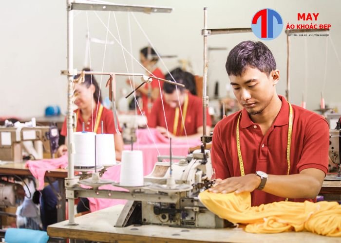 may áo khoác đồng phục cho công nhân