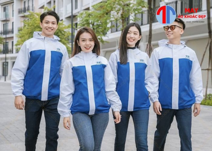 may áo khoác đồng phục cho nhân viên văn phòng