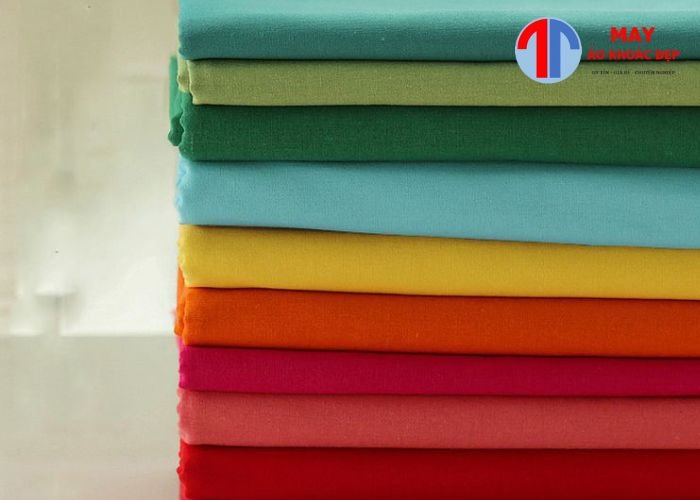 may áo khoác đồng phục cho nhân viên văn phòng