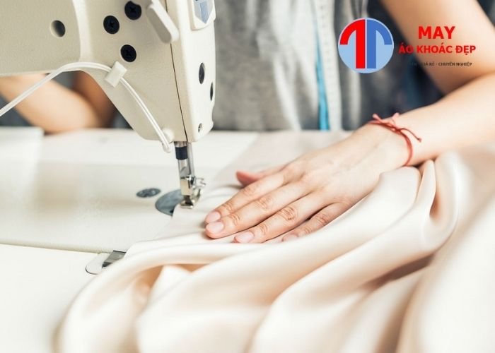 may áo thun đồng phục cho đội nhóm