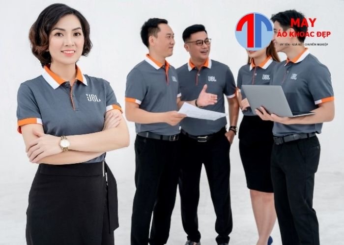 may áo thun đồng phục cho nhân viên văn phòng