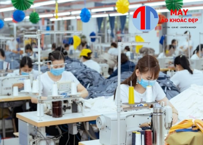 may áo polo theo yêu cầu chất lượng